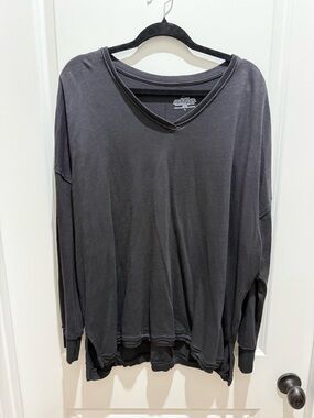 Westbound  Charcoal V-Neck Long-Sleeve Pullover